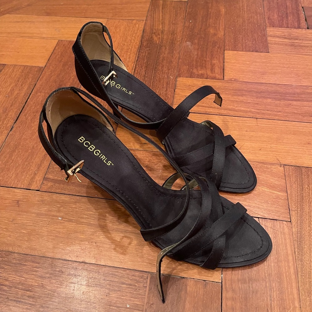 black, strap wedges, size 10, brand BCBGgirls